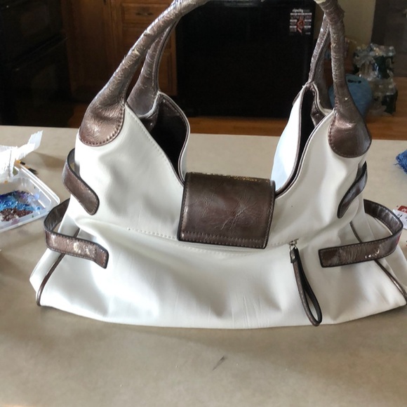 Purse - Picture 3 of 7